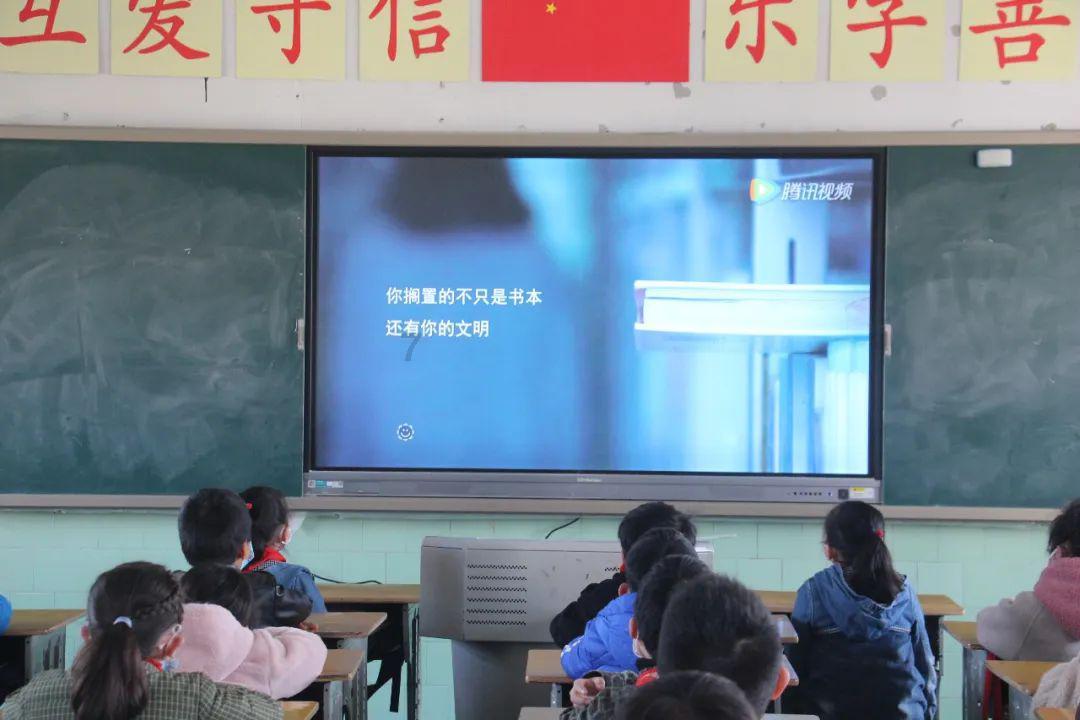 巨魔与勇士